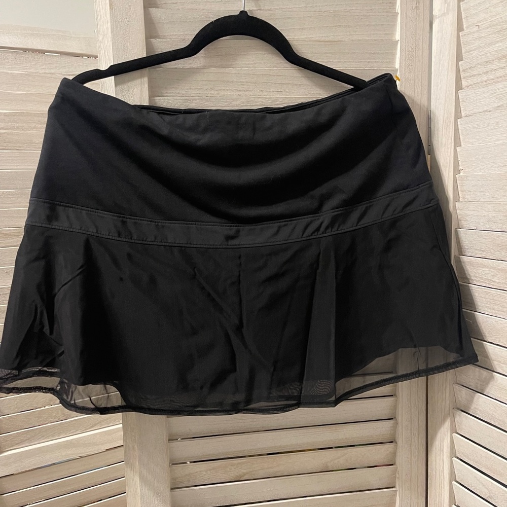 Athleta Upbeat Tennis Skort